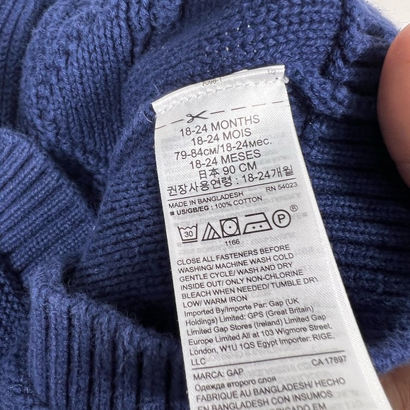 GAP Kids Black and White Plaid Button Down Shirt - Picture 3 of 9